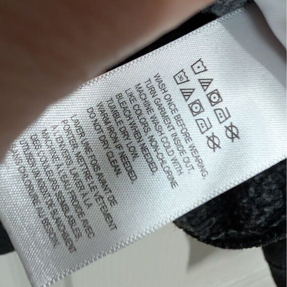 Lucky Brand Pink Floyd Sweatshirt Womens Size Large Gray Rainbow Crew Neck - Picture 6 of 10